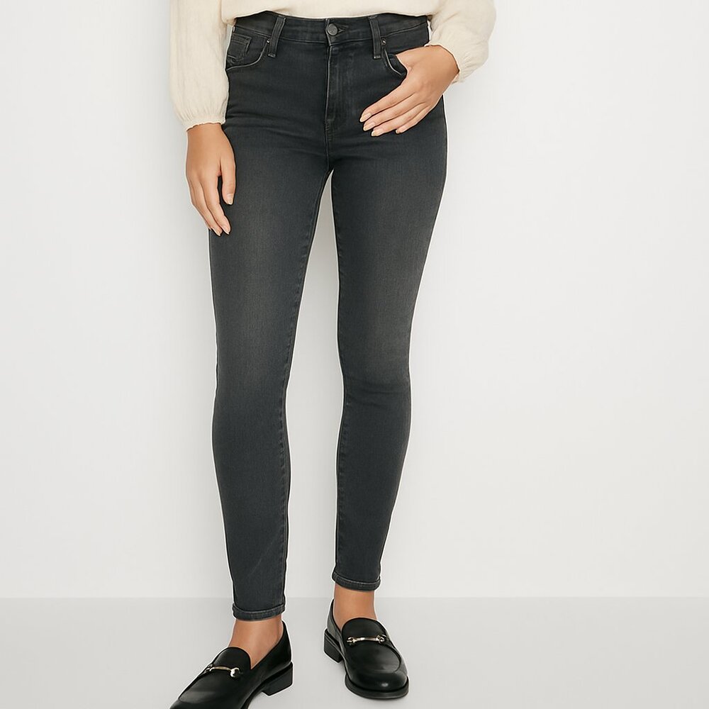 THE GREAT. The Super High Rise Jeans Women’s Size 25 Black Washed Skinny Fit‎